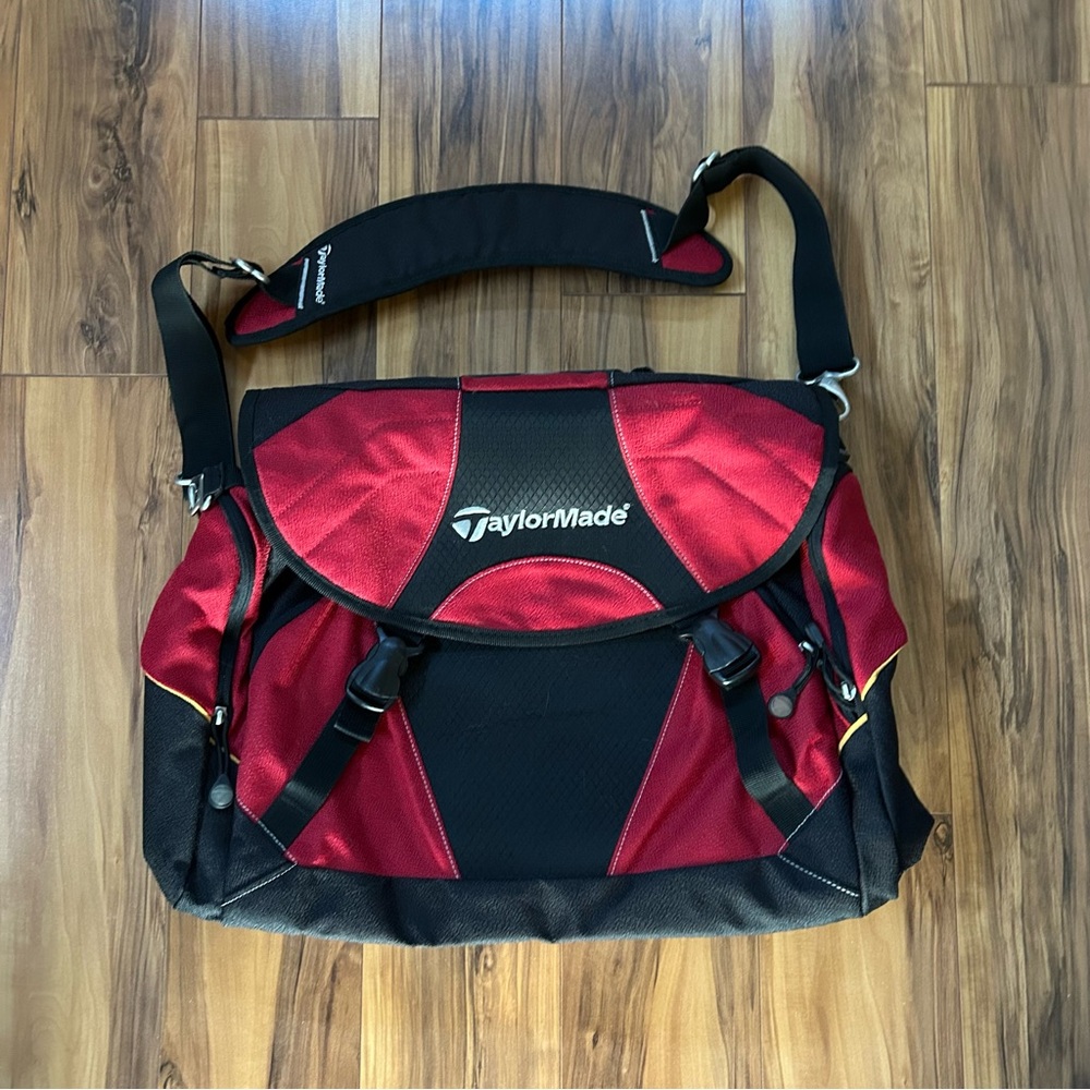 TAYLORMADE BLACK AND RED MESSENGER/GOLF LINED BAG - Picture 2 of 10